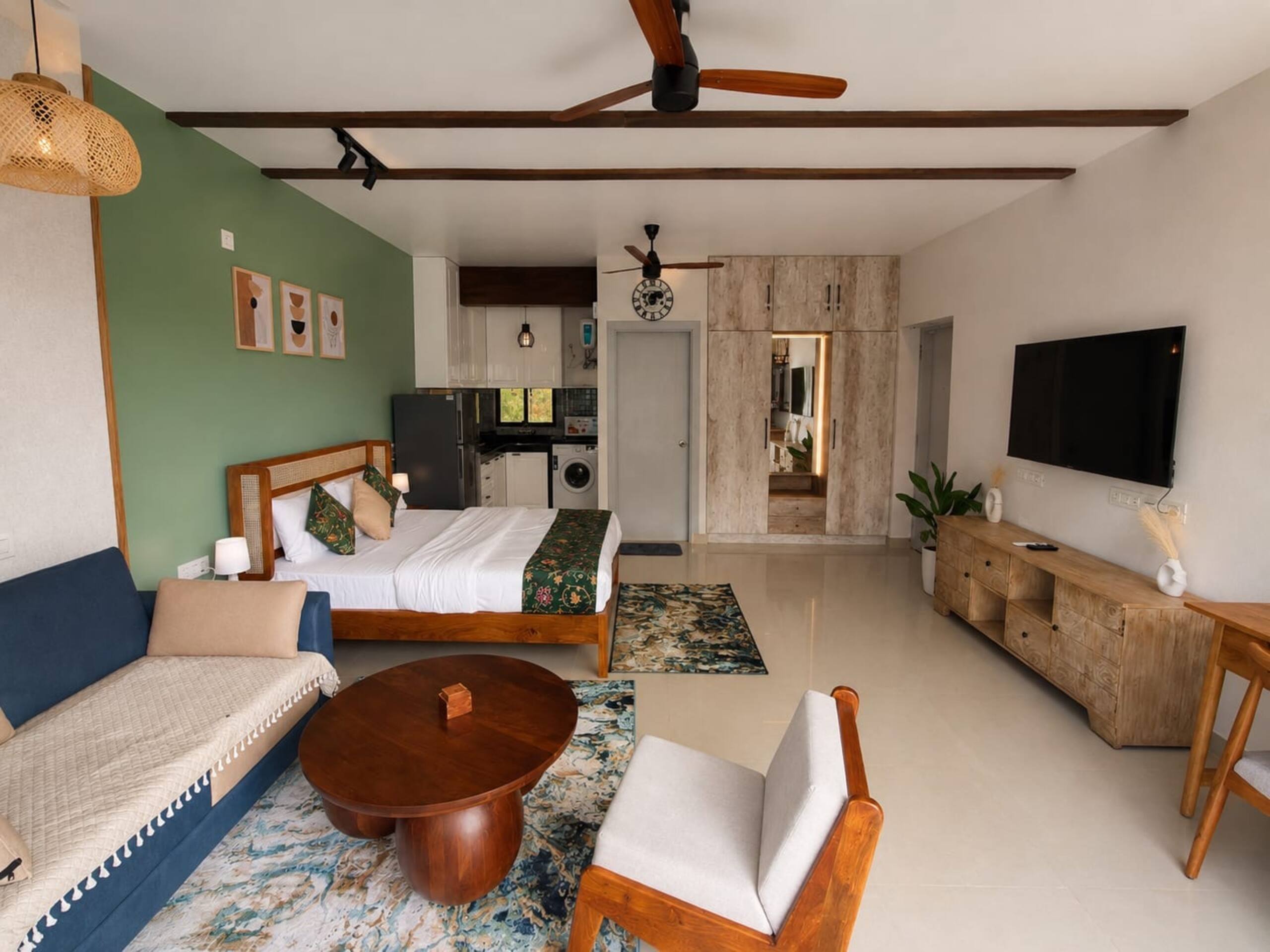 Sea Breeze | Studio | Swimming Pool | Sea View 13