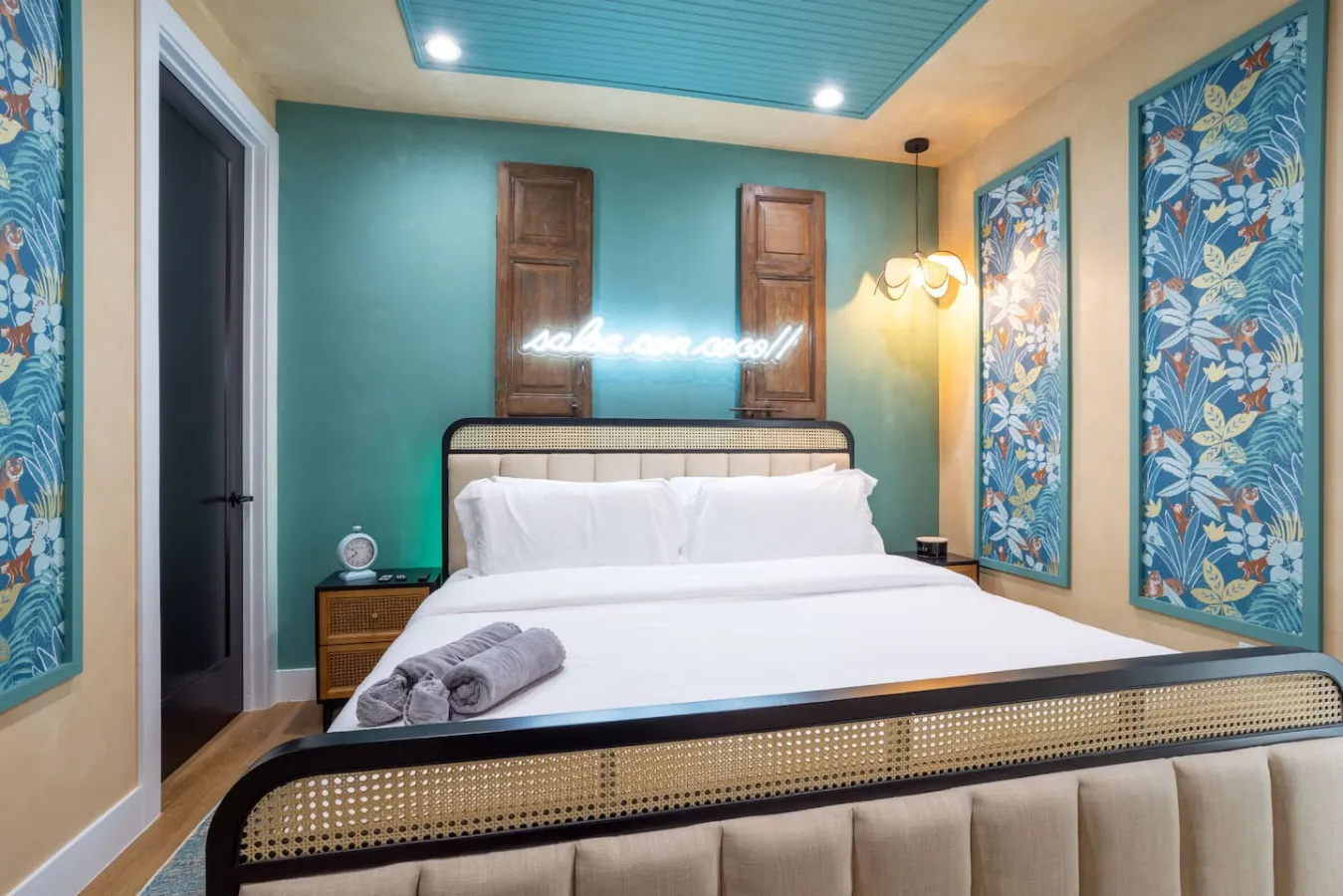 20% Off NEW 3BR Vibrant Villa in Miami—w/Pool! 10