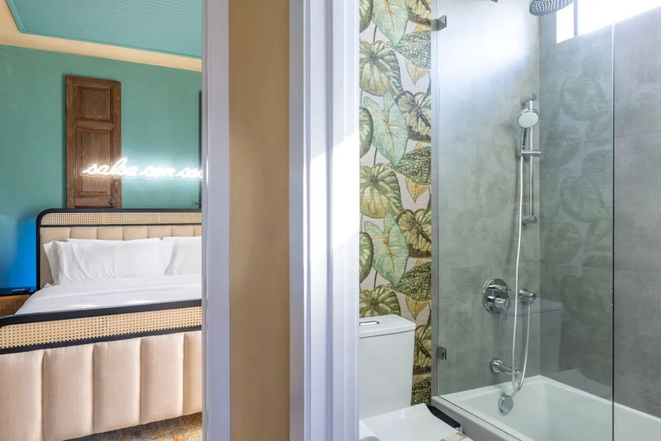 20% Off NEW 3BR Vibrant Villa in Miami—w/Pool! 17