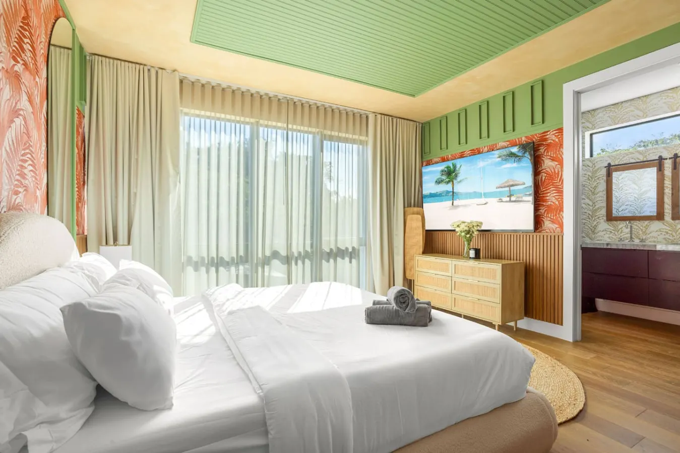 20% Off NEW 3BR Vibrant Villa in Miami—w/Pool! 8