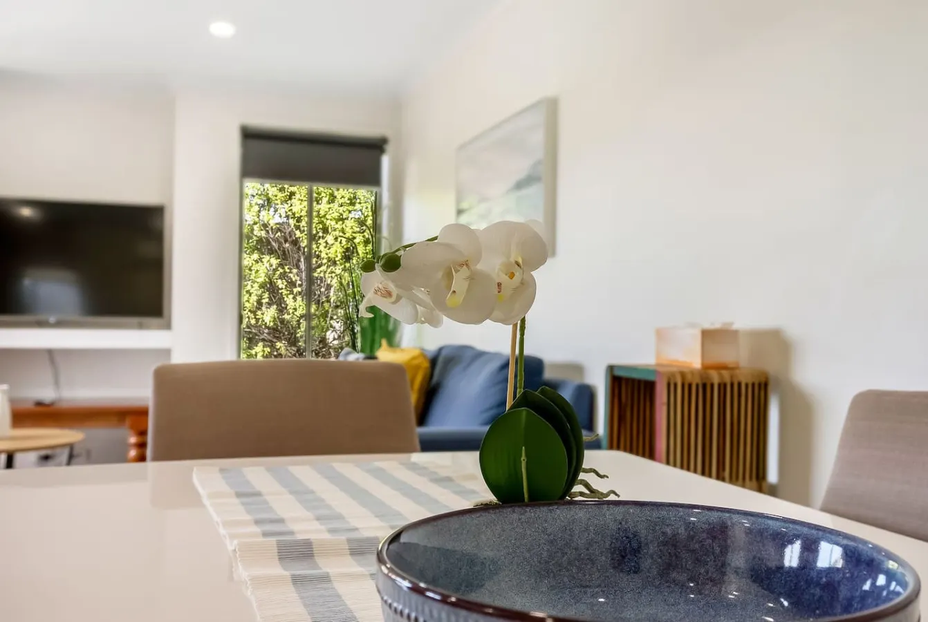 Modern & Spacious Howrah Home, Two Bathrooms 12