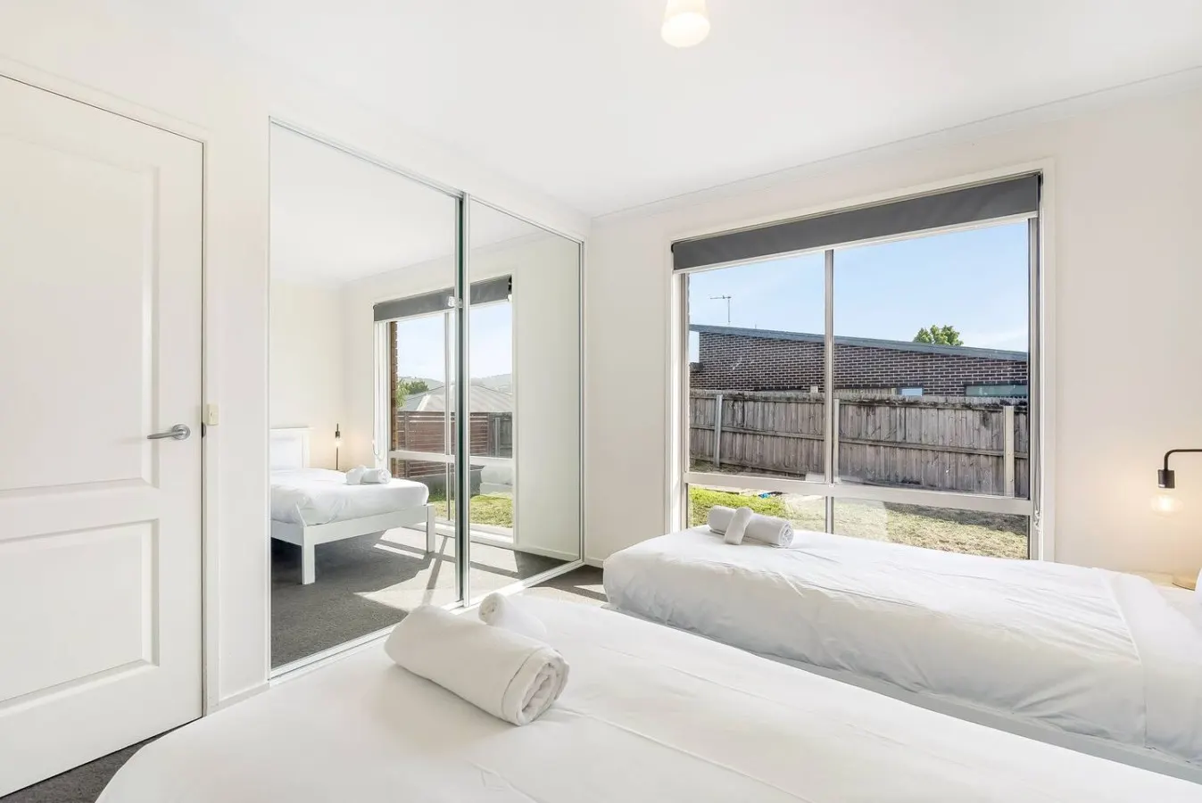 Modern & Spacious Howrah Home, Two Bathrooms 13