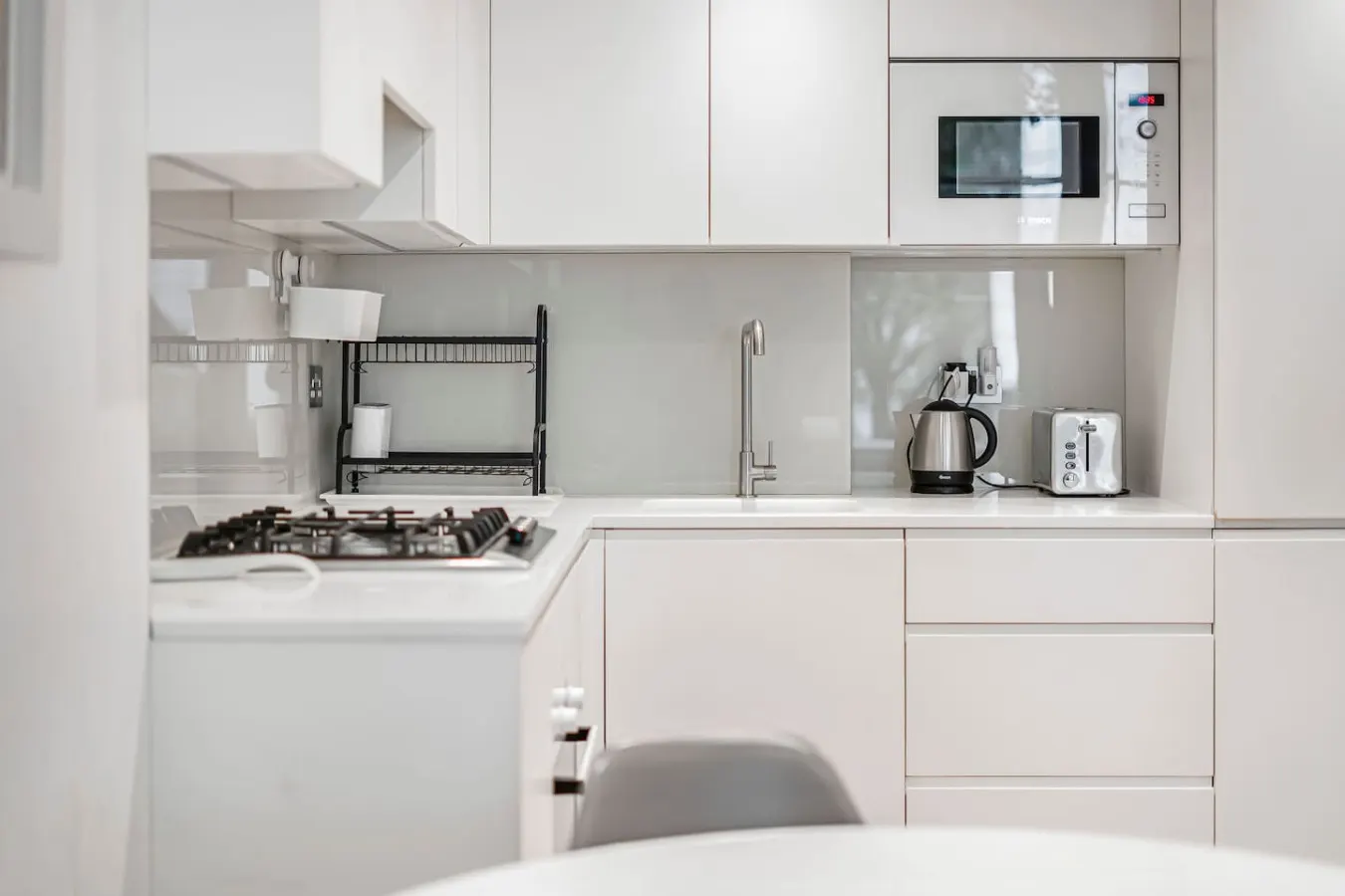 Bayswater Home High Ceilings Transport Links 9