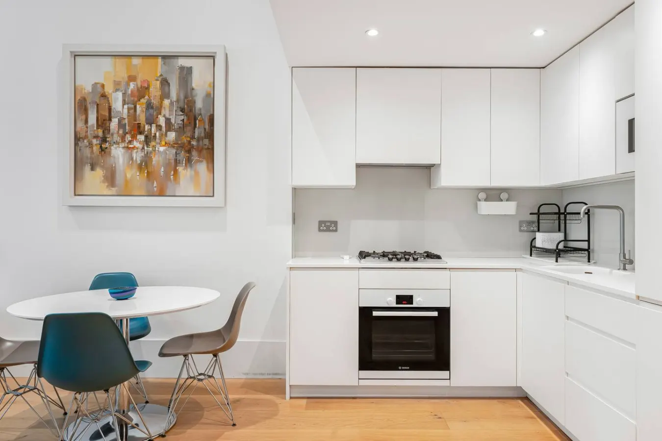Bayswater Home High Ceilings Transport Links 11