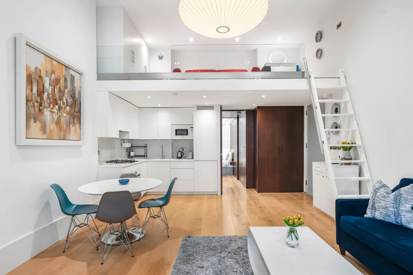 Bayswater Home High Ceilings Transport Links 12