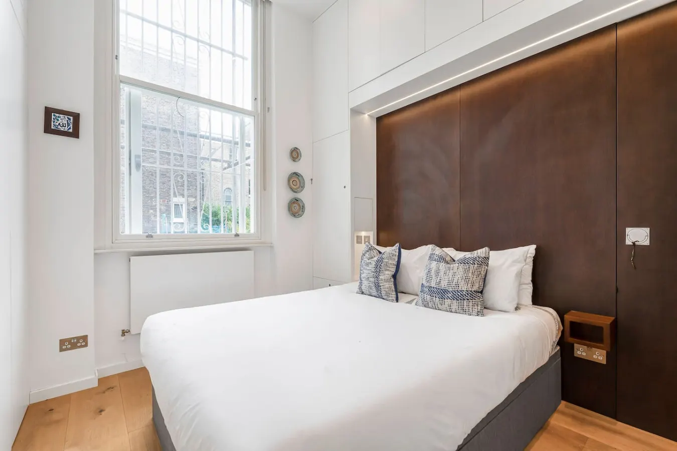 Bayswater Home High Ceilings Transport Links 17