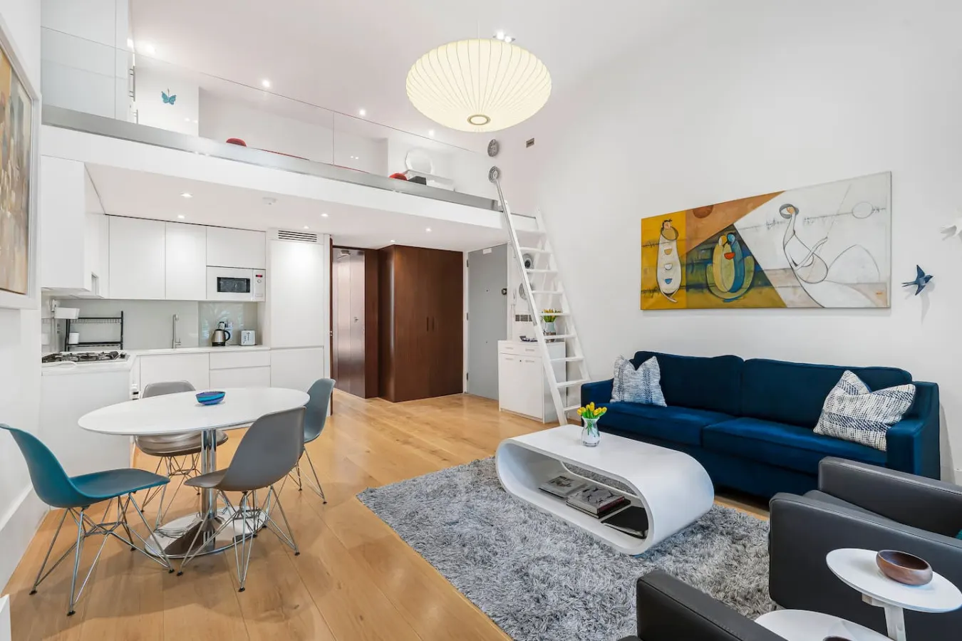 Bayswater Home High Ceilings Transport Links 6