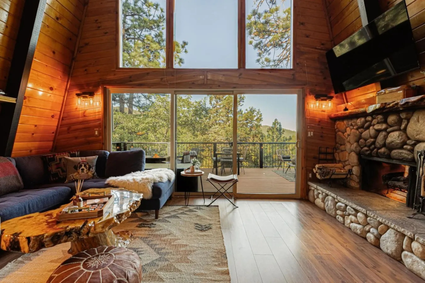 Cozy A-Frame vibes w. Lake & Ski views, AC — photo 2