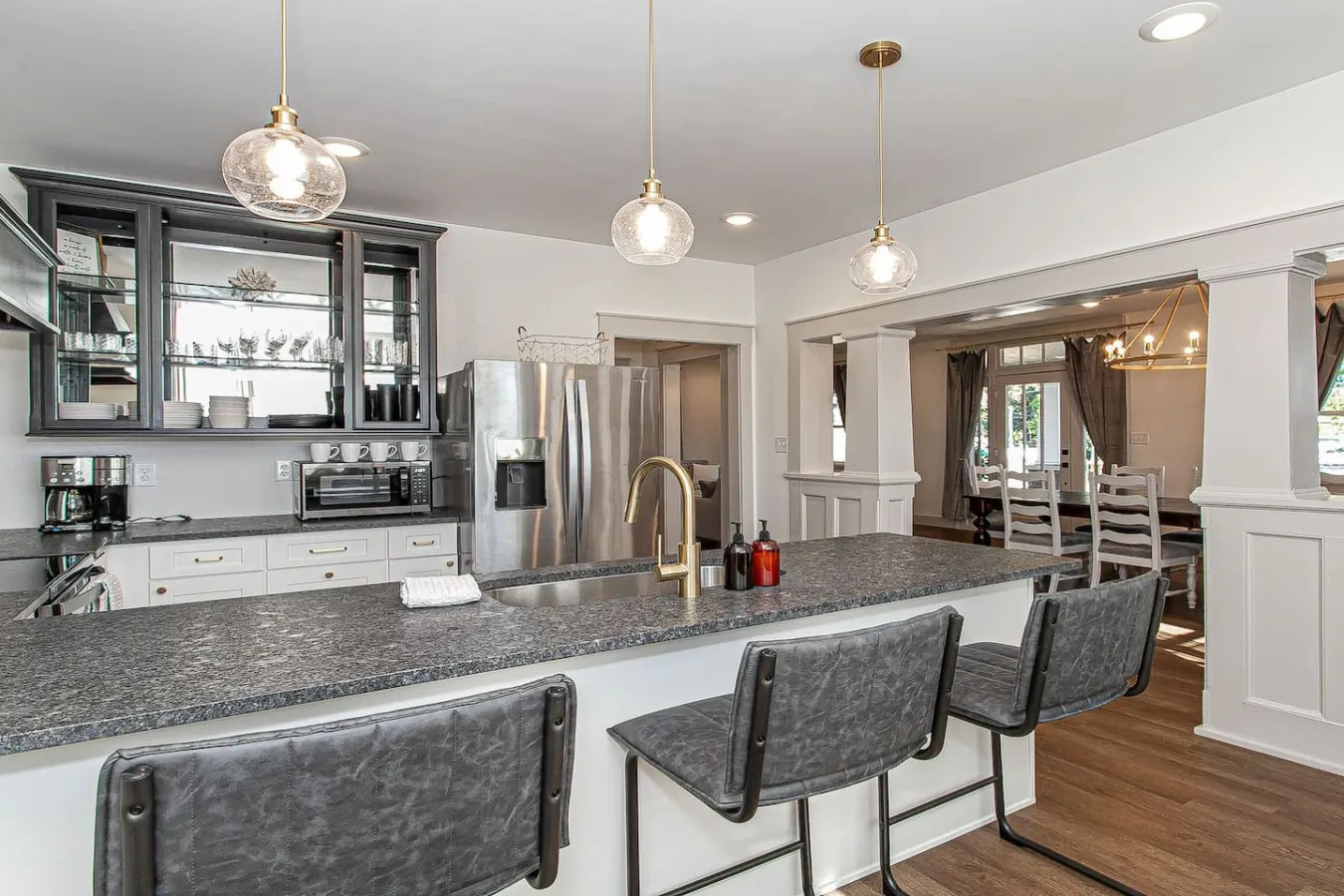 NEW! 4.5 Bedroom Home + Deck >3 min to Downtown — photo 4