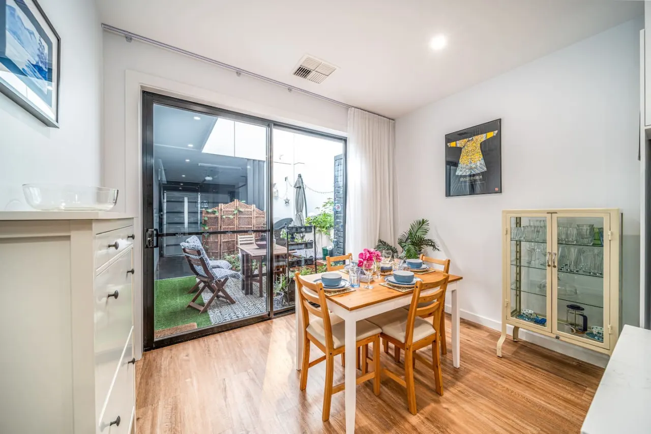 Kashida - Persian-Style Townhouse with Office 14