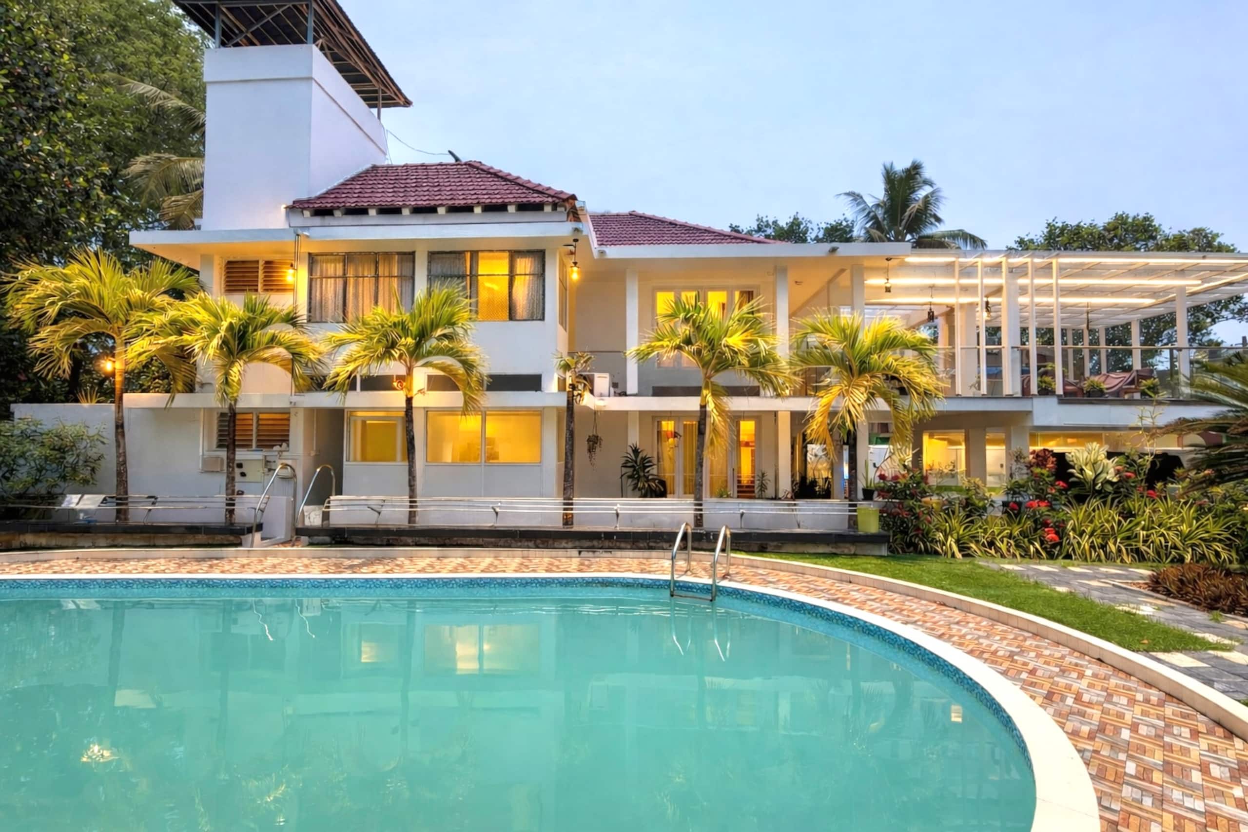 Hidden Gem Private Pool Villa Near Kochi w/ Chef