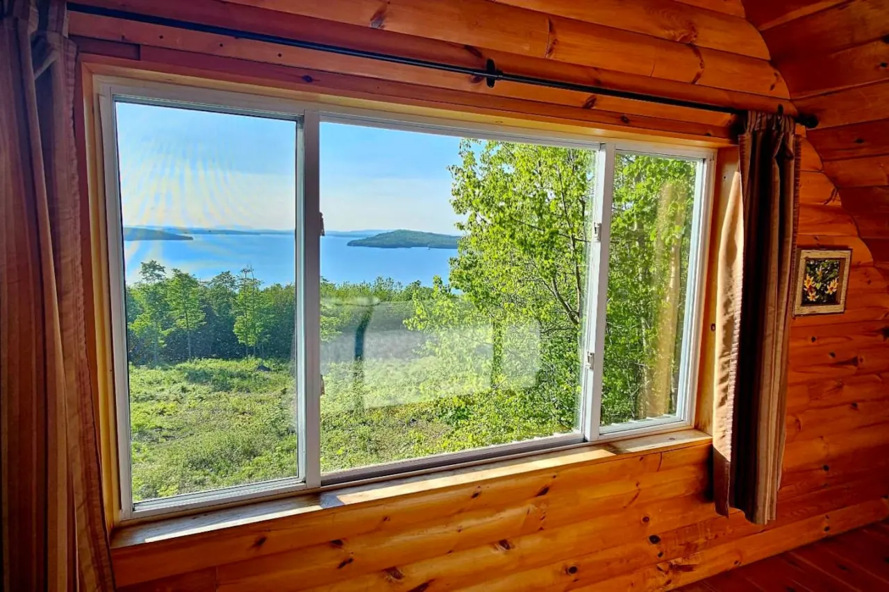 Tomhegan Cabin 17