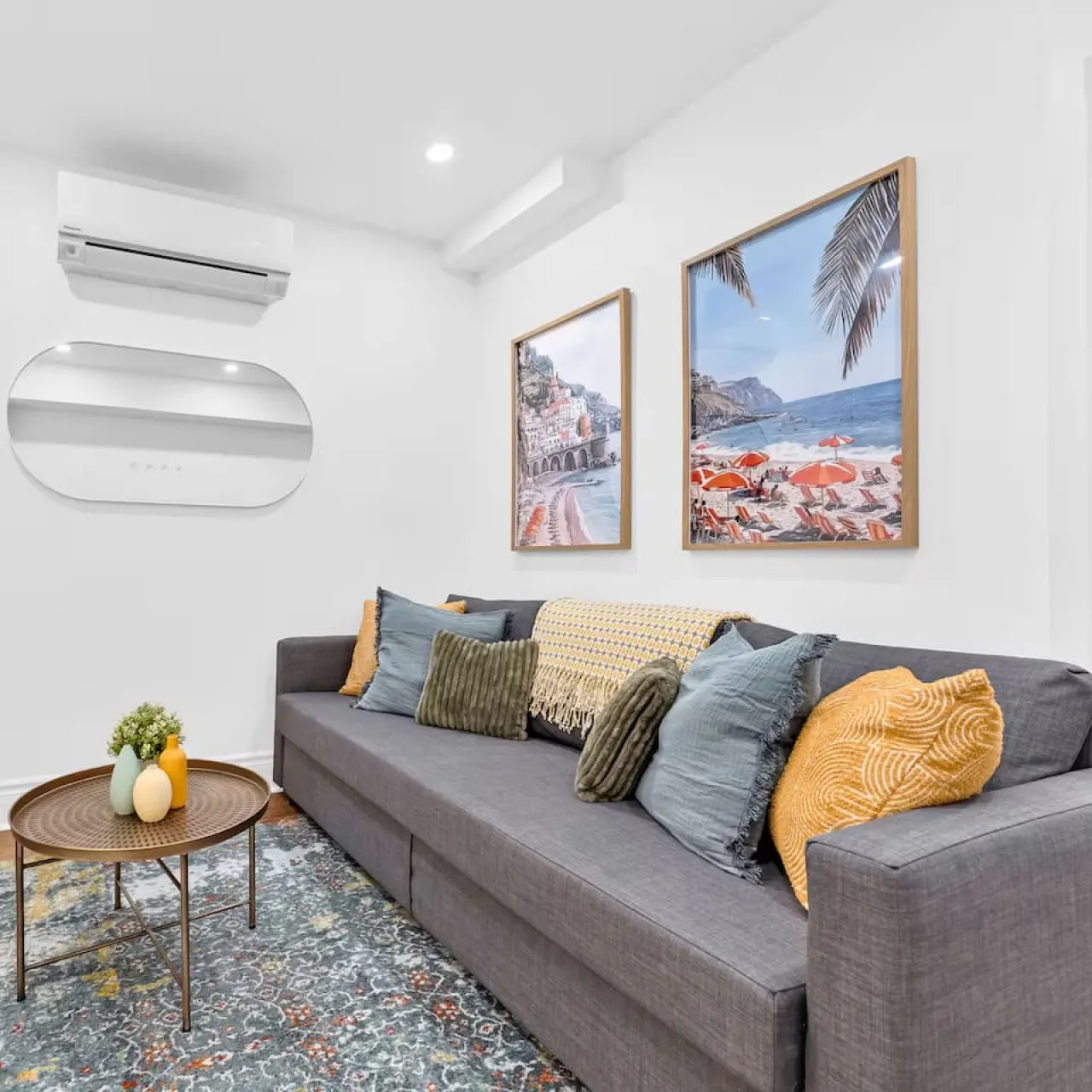 Stylish Bachelor Toronto Beaches Free Parking 1