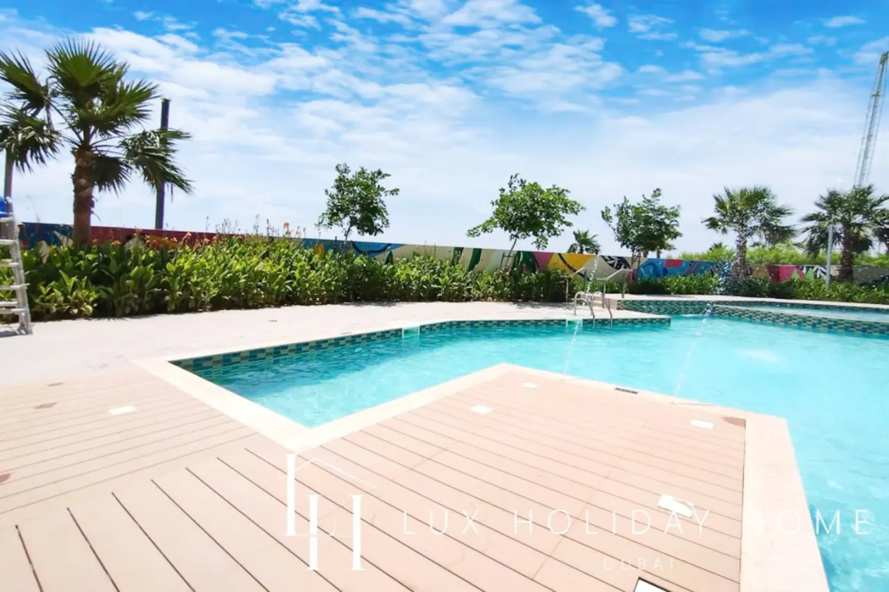 LUX The Aykon Suite 12