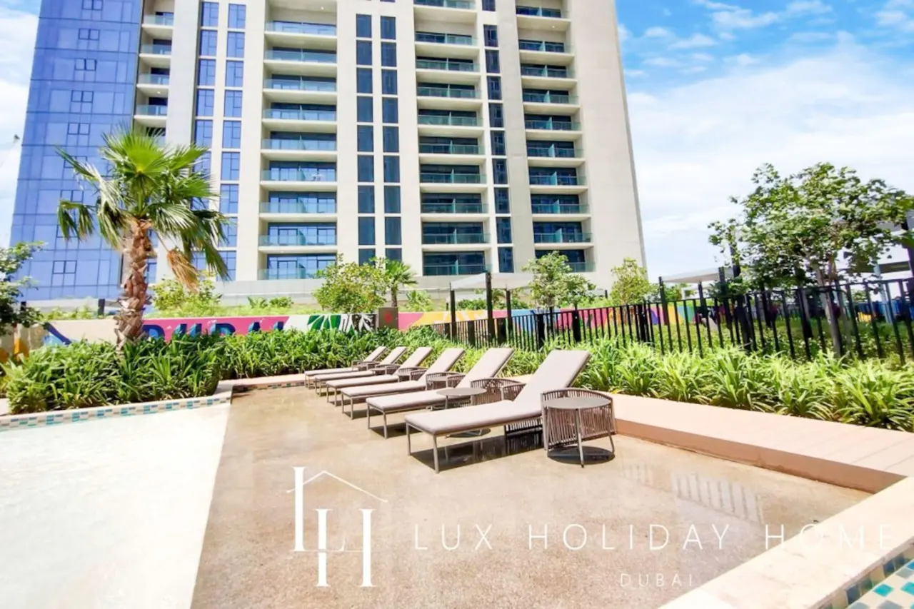 LUX The Aykon Suite 13