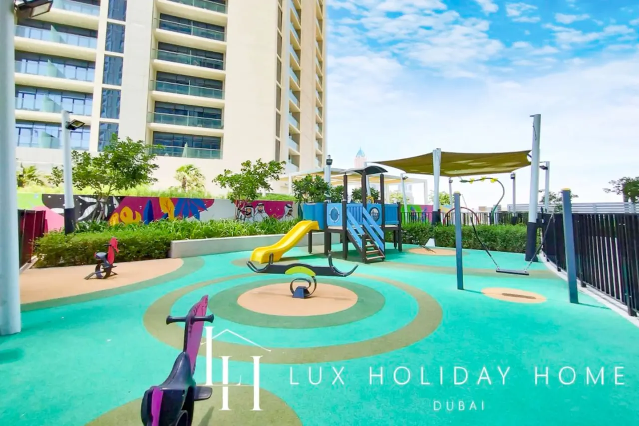 LUX The Aykon Suite 15