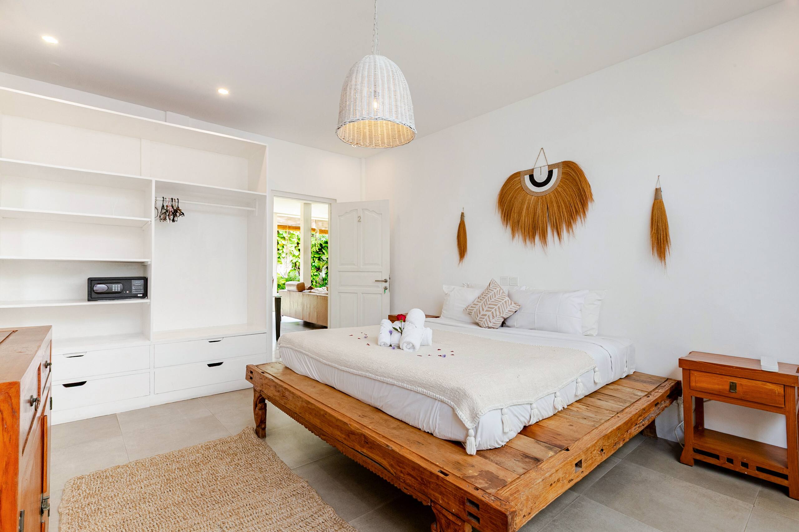 Tropical 6BR Pool Villa • Heart of Seminyak 33