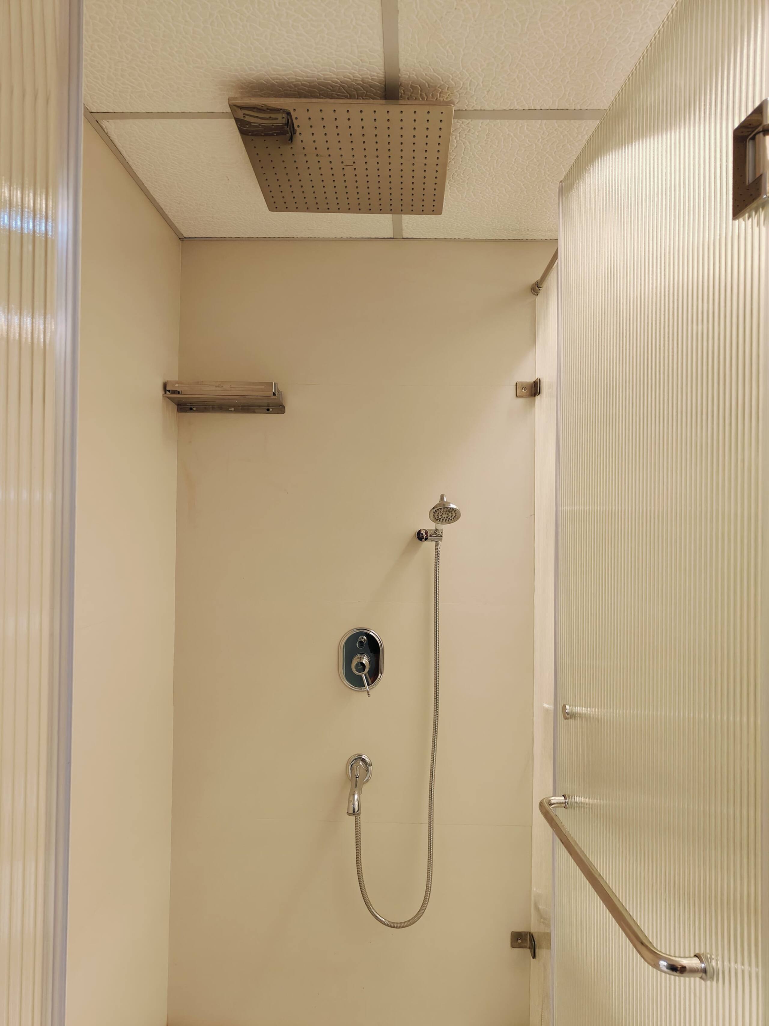 Sea Facing 1Bhk • Sea Breeze Balcony • Casino View 21