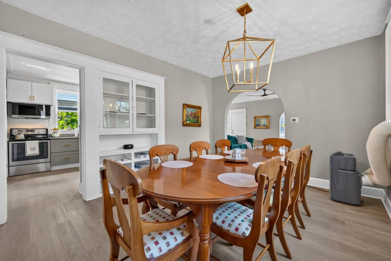 Downtown Columbus l Pet Friendly group stay 20