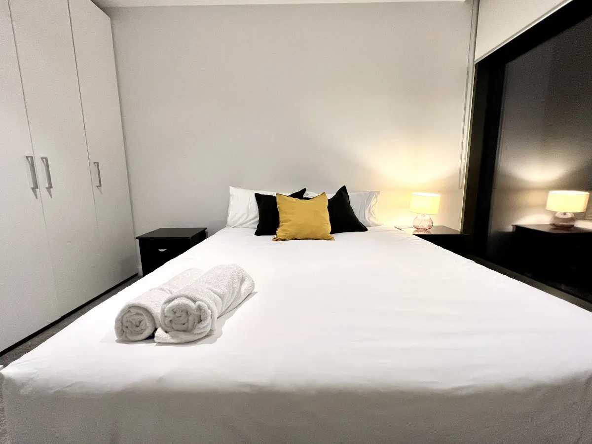 Stunning City View 2BR in CBD 19