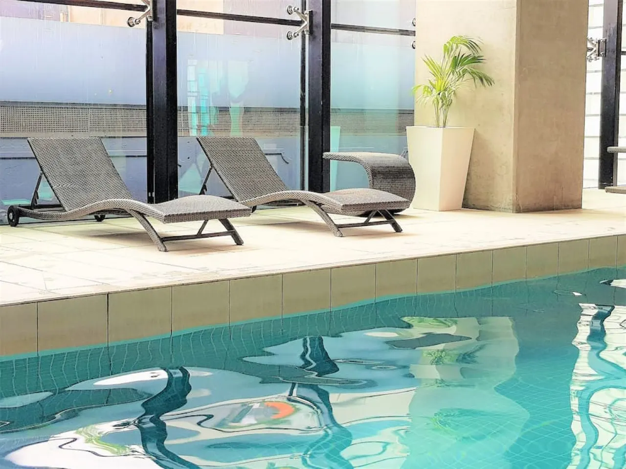 Stunning City View 2BR in CBD 7