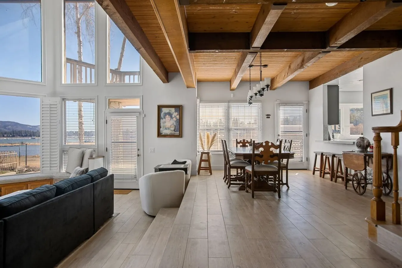 Lakefront Honey Bear, Private Dock & Hot Tub 9