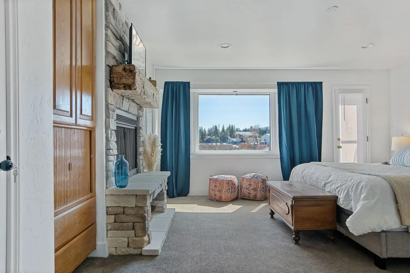Lakefront Honey Bear, Private Dock & Hot Tub 20
