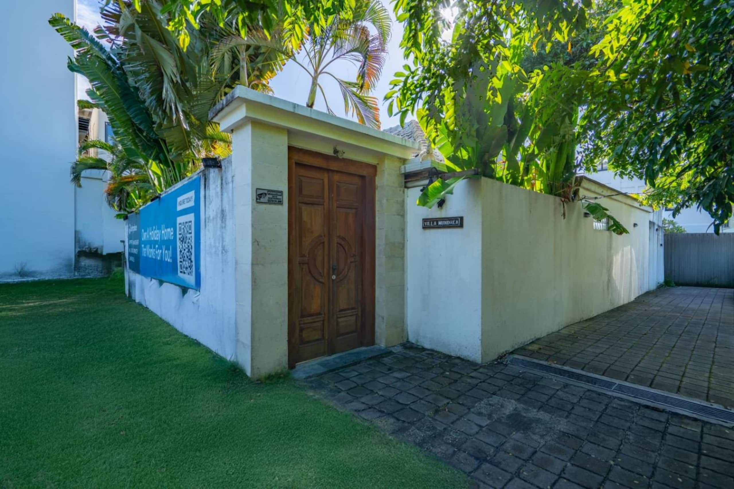 Modern Tropical 2BR Villa Near Pererenan Beach 32