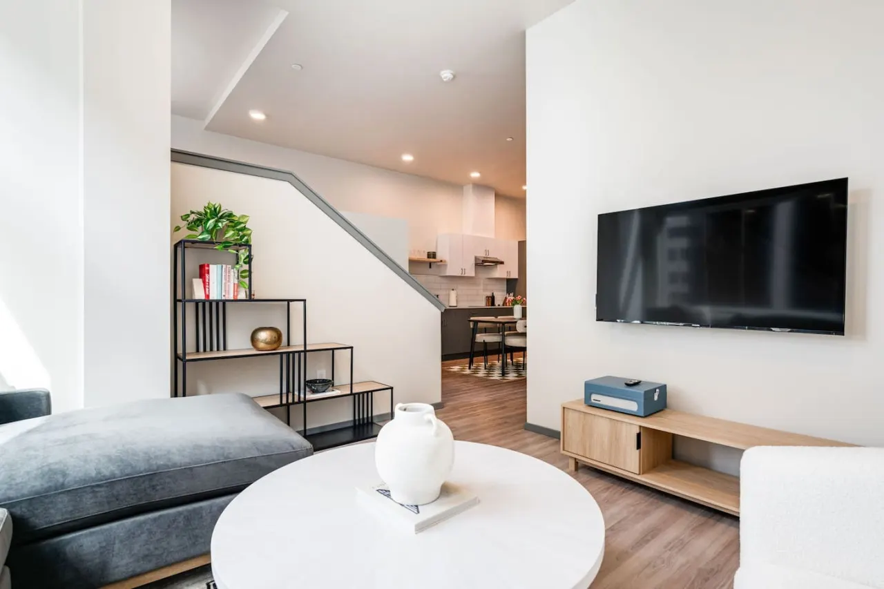Brand New Modern 2BD Loft Apt 10