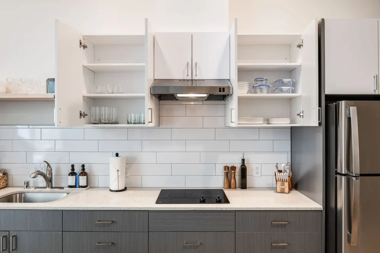 Brand New Modern 2BD Loft Apt 15