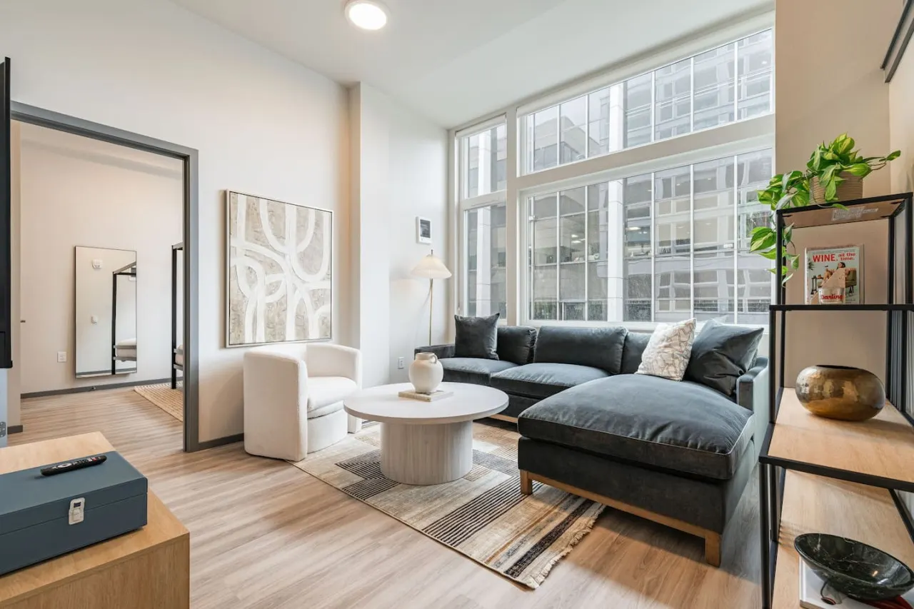 Brand New Modern 2BD Loft Apt 7