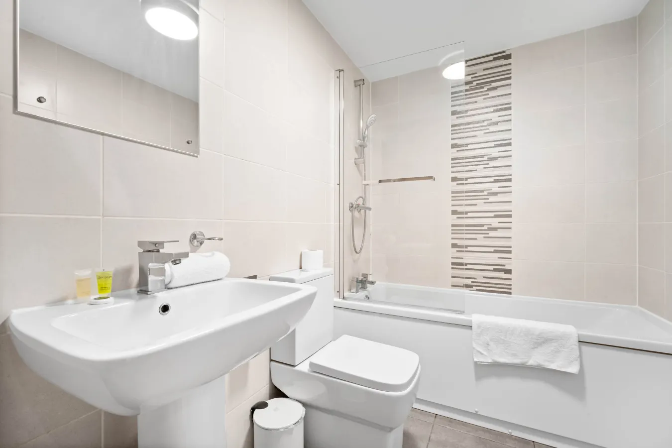 Stylish One Bedroom Apartment - Jewellery Quarter - Smart TV - WIFI 7