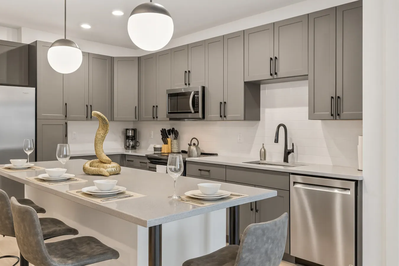 Parkside Chic 2BR Near Regions Field + Park 13