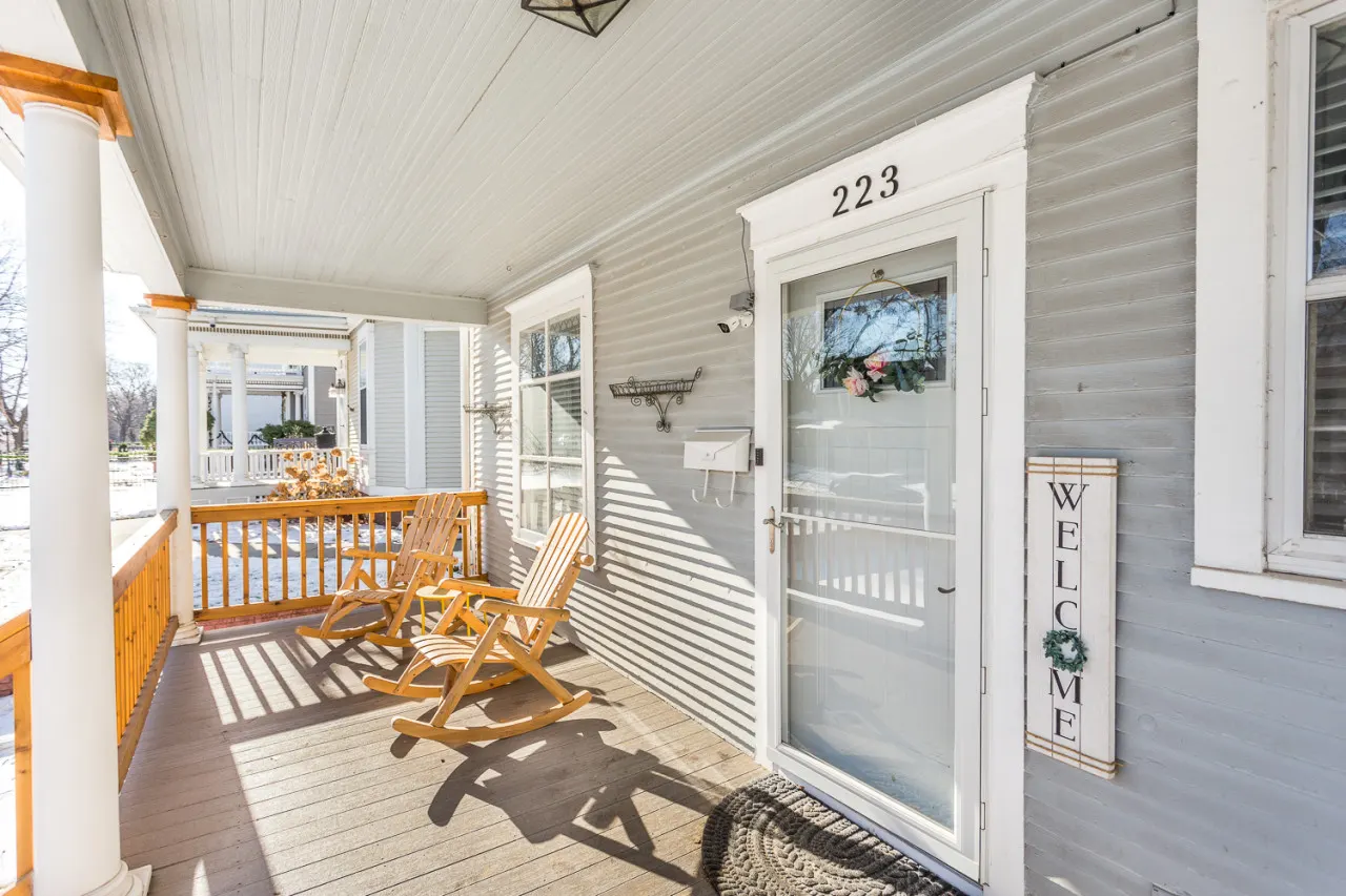 Serenity Sauna Retreat just blocks from downtown — photo 4