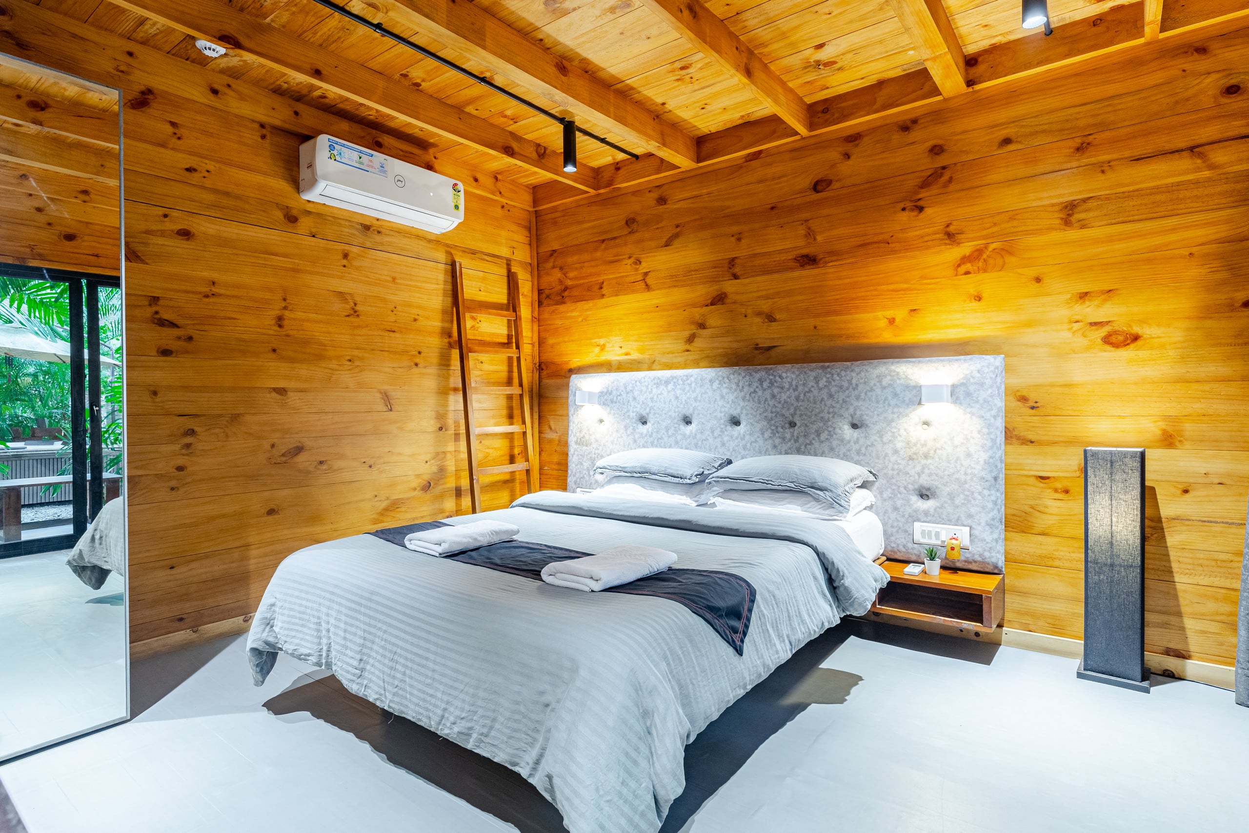 Woodnest GOA with Hydro-Tub 21