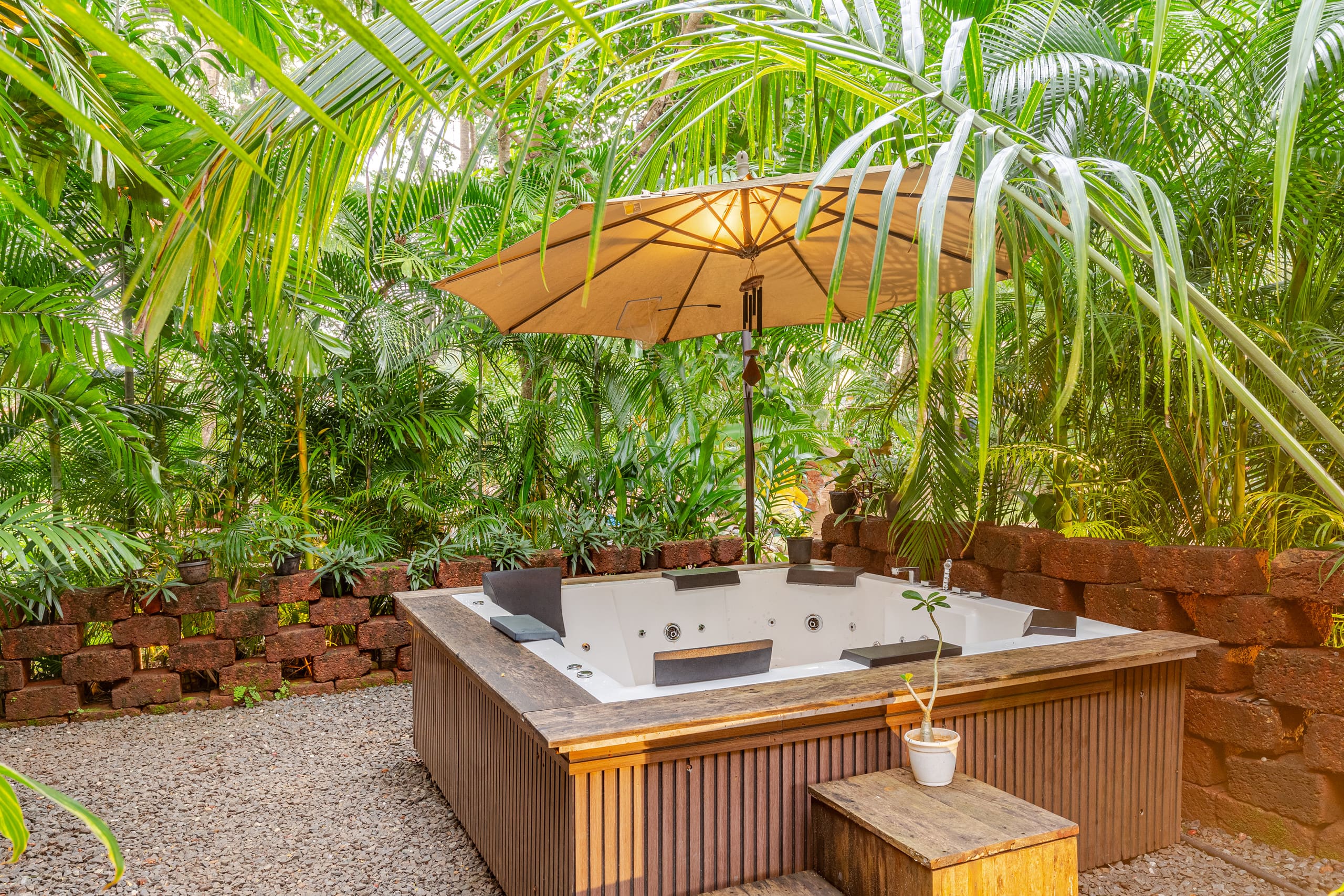 Woodnest GOA with Hydro-Tub — photo 2