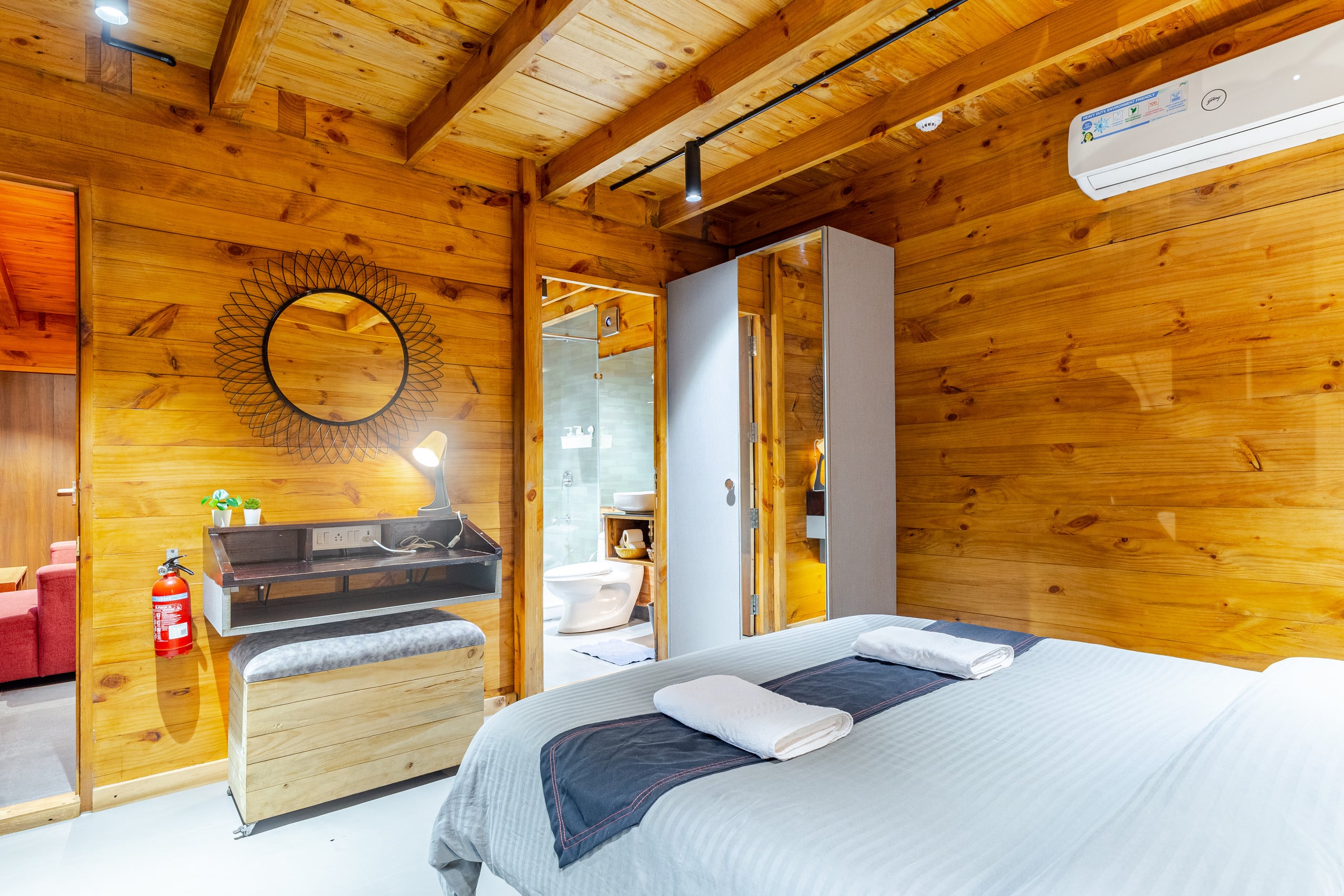 Woodnest GOA with Hydro-Tub 23