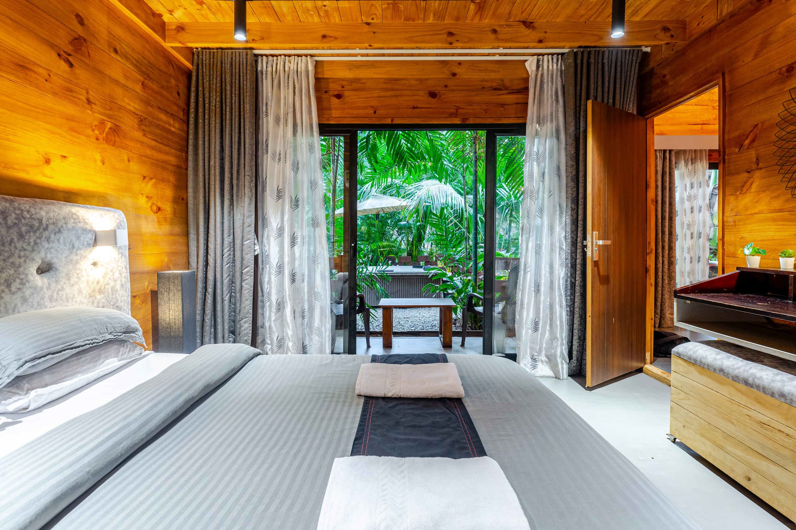 Woodnest GOA with Hydro-Tub 22