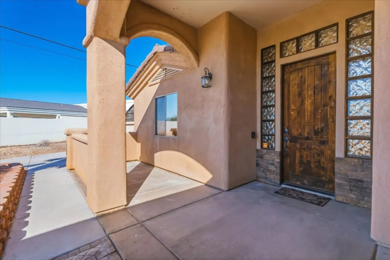 Huntington Palace w/ Casita - Pool, BBQ, Garage 11