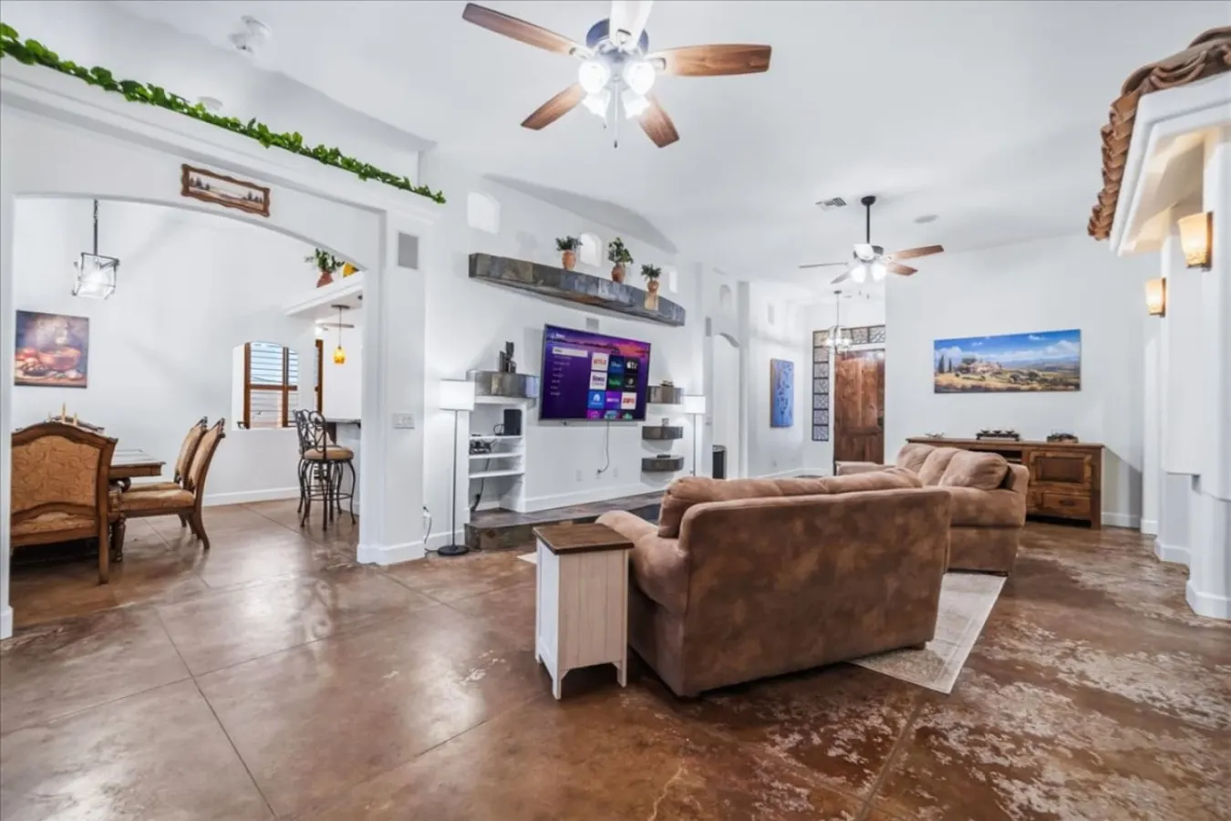 Huntington Palace w/ Casita - Pool, BBQ, Garage 15