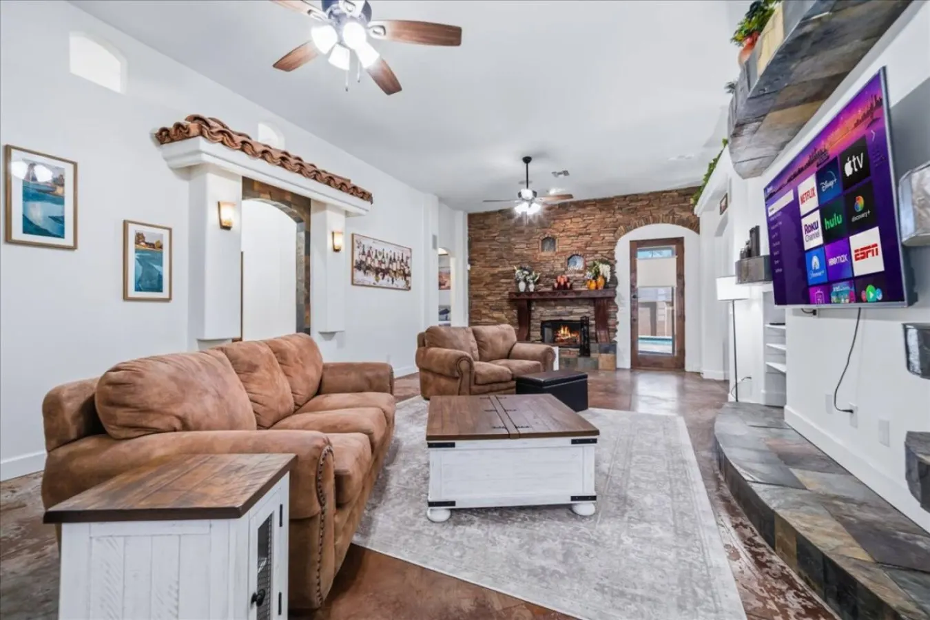 Huntington Palace w/ Casita - Pool, BBQ, Garage 19