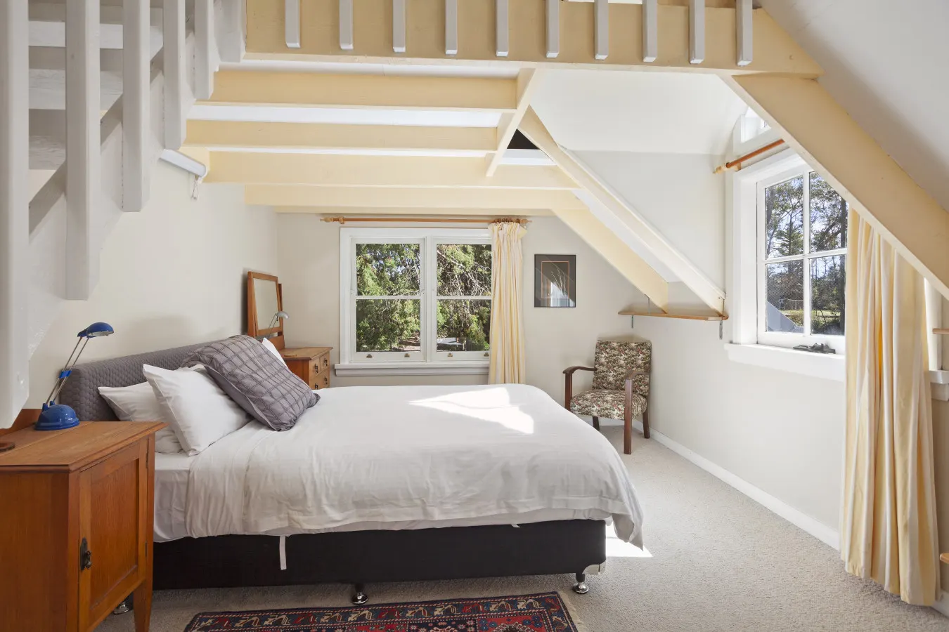 Stunning Private Escarpment House and Property 12