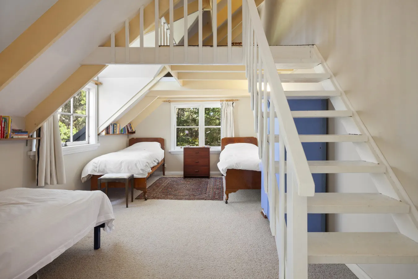 Stunning Private Escarpment House and Property 13