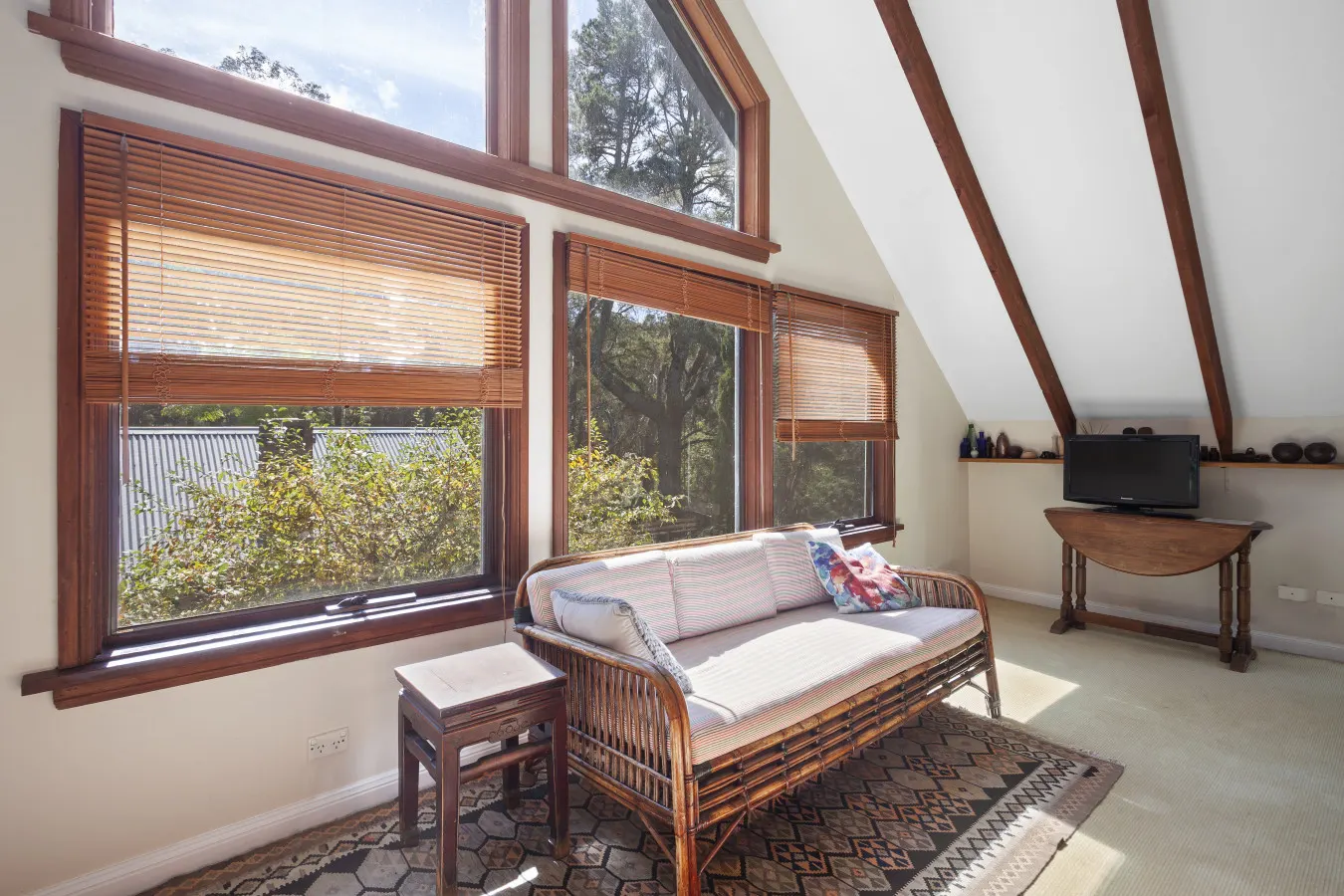 Stunning Private Escarpment House and Property 15
