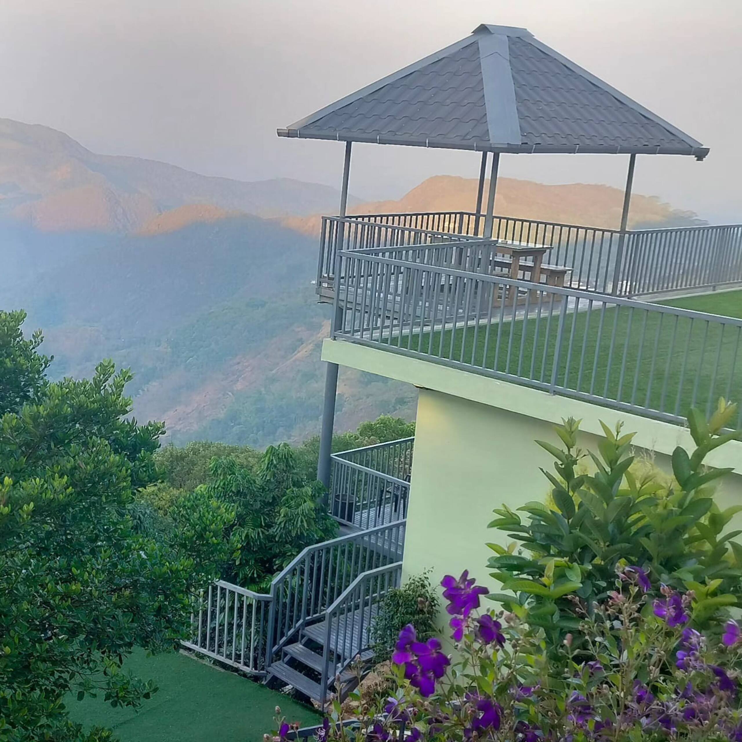 Mountain Bells Villa Vagamon (Twin cottages) 6