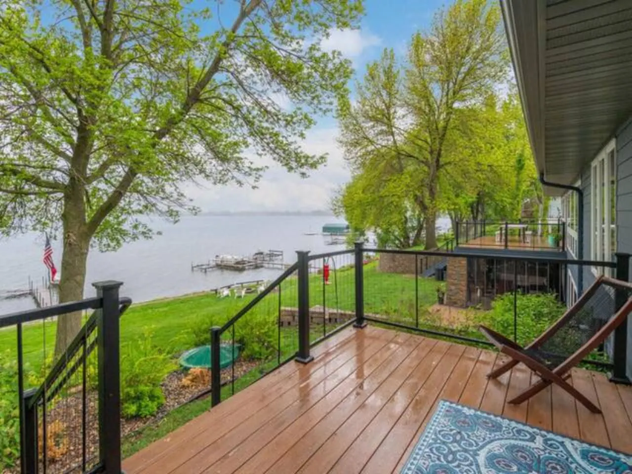 2 Lake Homes- perfect for your family on the lake! 5