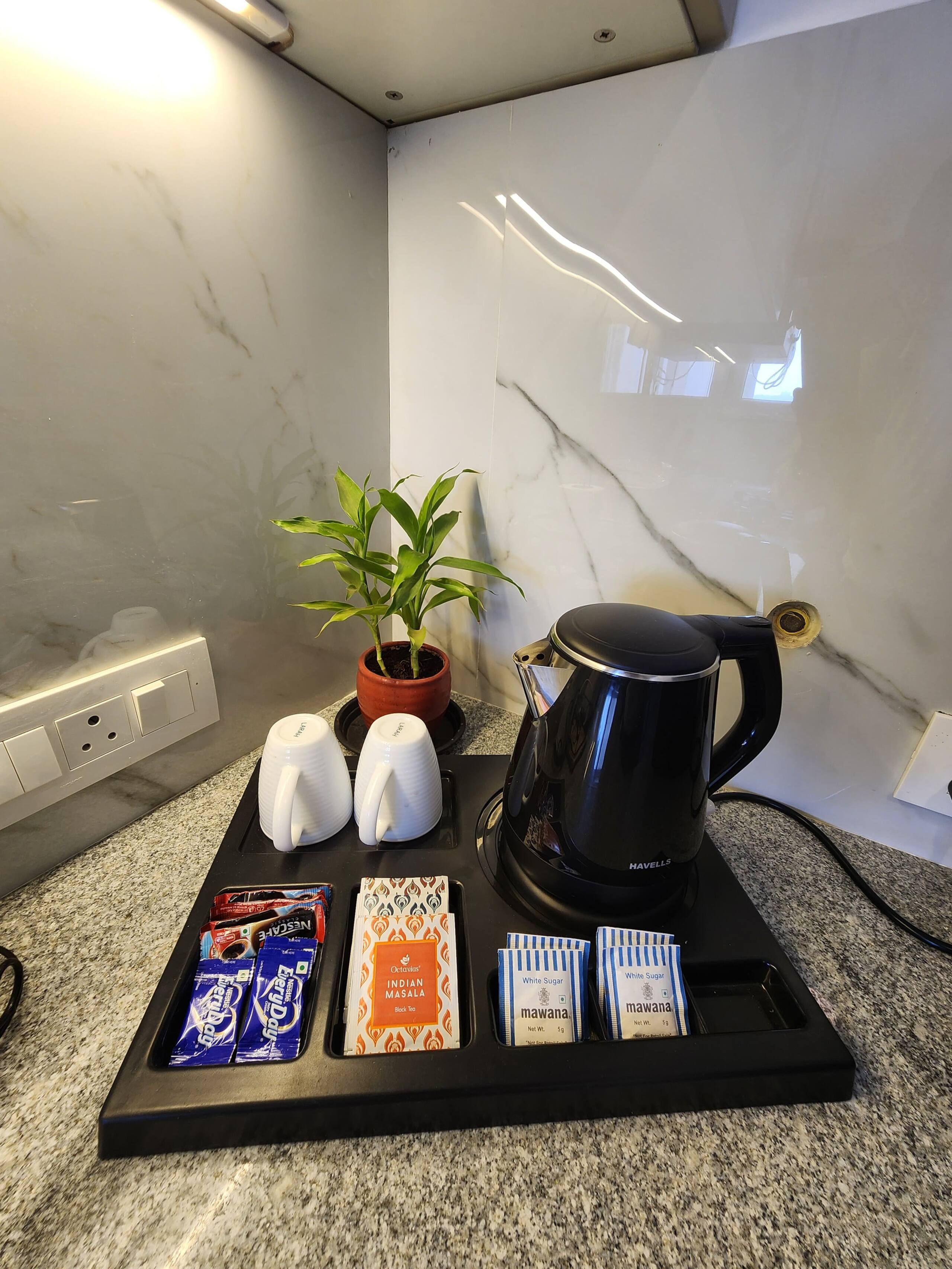 Casa De Solares -2bhk - 10 minutes to Candolim beach. 20