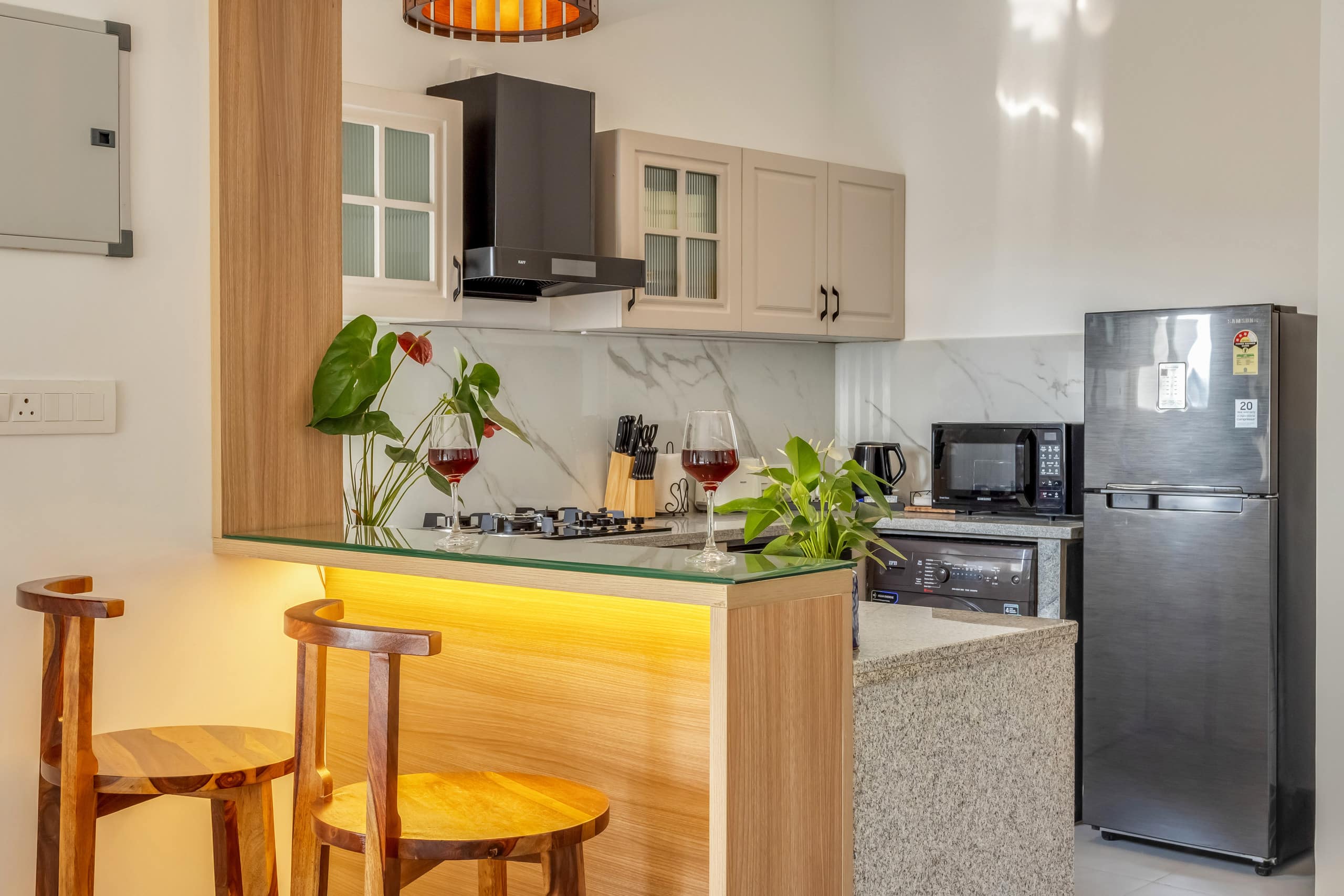 Casa De Solares -2bhk - 10 minutes to Candolim beach. 15