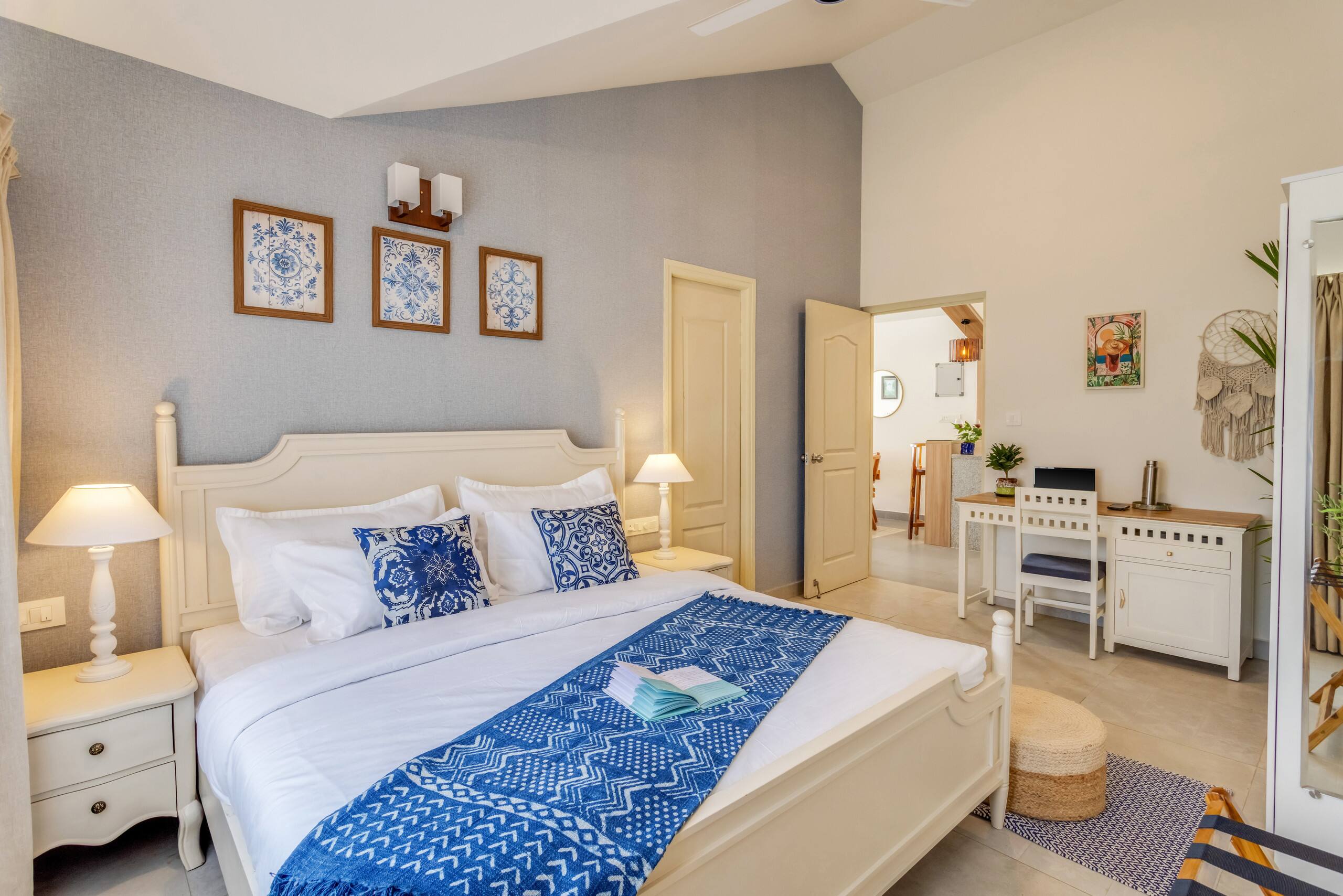 Casa De Solares -2bhk - 10 minutes to Candolim beach. 30