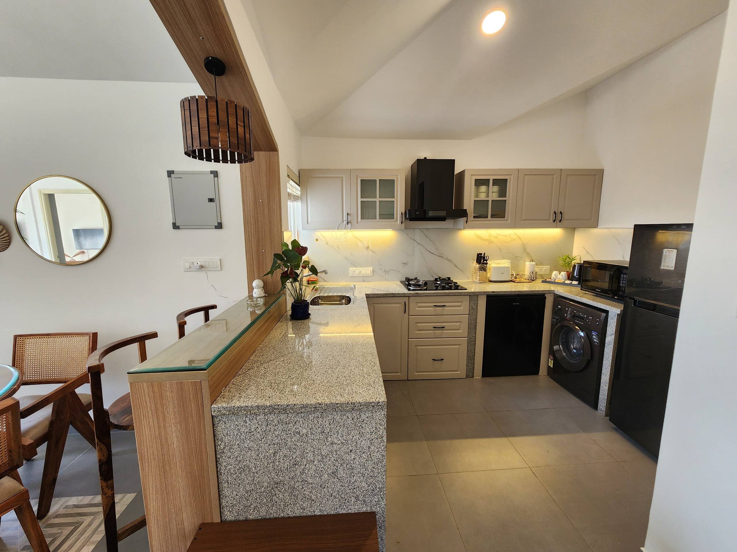 Casa De Solares -2bhk - 10 minutes to Candolim beach. 17